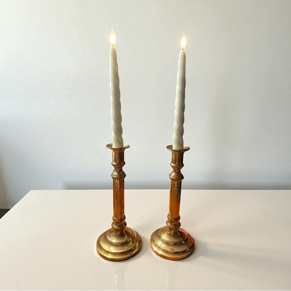 Vtg Brass Candlestick Holders Pair Fluted Column Round Step Base Heavy MCM 10" - Picture 7 of 8